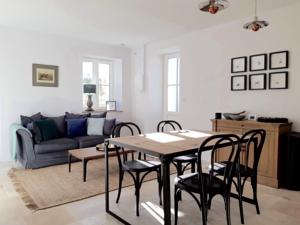 Hebergement L'ancien Presbytere : photos des chambres