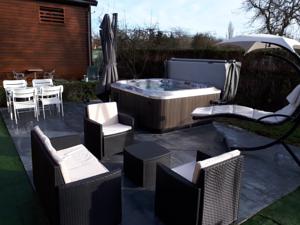 Hebergement La Lavandiere Spa Jacuzzi : photos des chambres