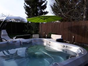 Hebergement La Lavandiere Spa Jacuzzi : photos des chambres