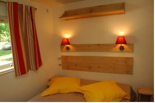 Hebergement Camping La Ferme de Castellane : photos des chambres