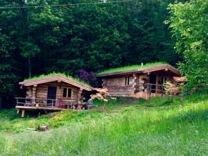 Hebergement Les Cabanes Du Saleve : photos des chambres