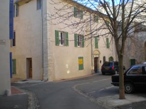 Appartement L' ensoleilladou : photos des chambres