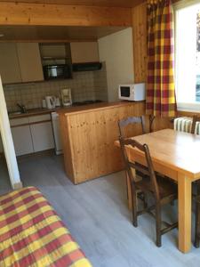 Appartement Les Amborzales : photos des chambres