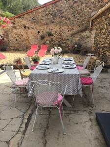 Hebergement Maison Tranquille Roquebrun : photos des chambres