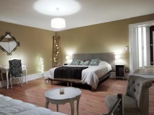 Chambres d'hotes/B&B Chambres d'hotes La Tuilerie : Chambre Familiale