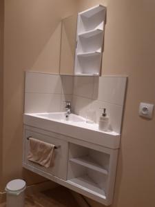 Appartement Le Gite de la Maison Soleil : photos des chambres