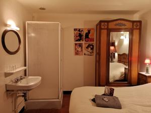 Hebergement La Roseraie : photos des chambres