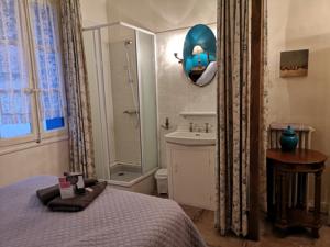 Hebergement La Roseraie : photos des chambres