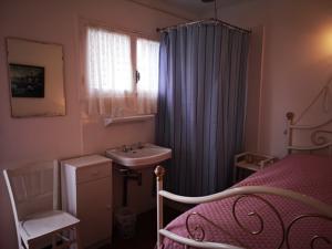 Hebergement La Roseraie : photos des chambres
