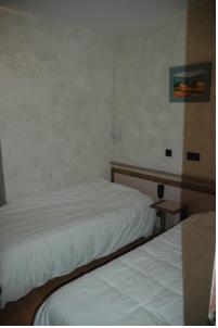 Hotel La Terrasse : Chambre Lits Jumeaux