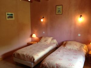 Chambres d'hotes/B&B Au Fil des Saisons : Chambre Lits Jumeaux