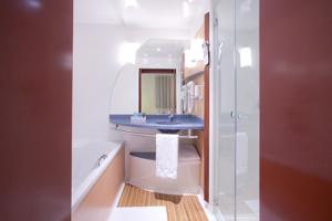 Hotel Novotel Suites Calais Coquelles Tunnel Sous La Manche : photos des chambres