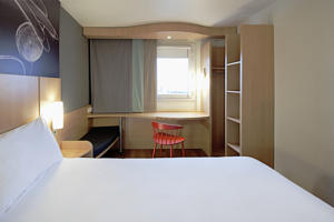 Hotel ibis Amiens Centre Cathedrale : photos des chambres