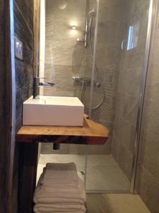Hebergement Les Chalets Secrets : photos des chambres