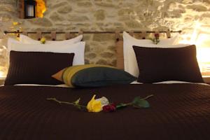 Chambres d'hotes/B&B La Colline aux Cigales : photos des chambres