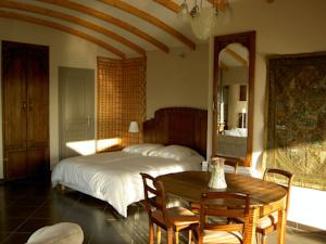Chambres d'hotes/B&B La Maison Du Coteau : Suite Penthouse
