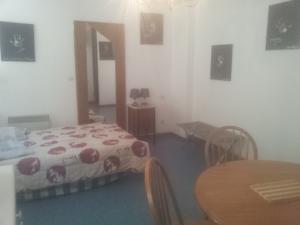 Appartement Au Relais Des Thermes : photos des chambres