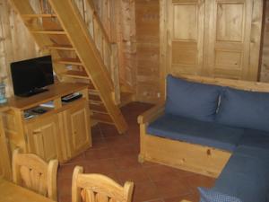 Hebergement La Ferme des Georgieres : Appartement 2 Chambres en Duplex avec Terrasse et Balcon