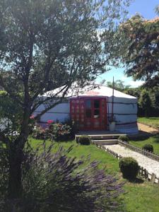 Hebergement Yourte au Paradis : photos des chambres