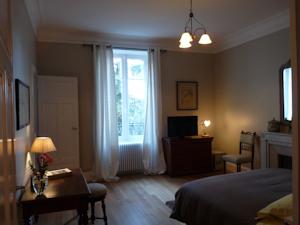 Chambres d'hotes/B&B Chambres d'Hotes Cote Parc-Cote Jardin : photos des chambres