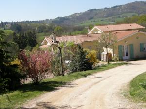 Chambres d'hotes/B&B La Bergerie : Chambre Double Confort avec Salle de Bains Privative