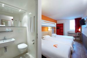 Hotel Premiere Classe Roissy - Aeroport CDG - Le Mesnil-Amelot : photos des chambres