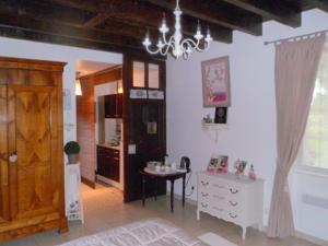 Chambres d'hotes/B&B La Chaume des Buis : Studio avec Terrasse