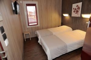 Hotel 4 Saisons : Chambre Lits Jumeaux