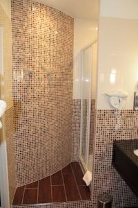 Hotel Mercure Le Mans Centre : Suite Lit King-Size Supérieure (3 Adultes)