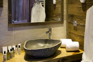 Hebergement Les Chalets Secrets : Chalet Altaïr (2 Adultes + 2 Enfants)
