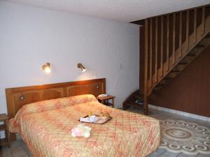 Hotel & Restaurant Azur : Bungalow Duplex avec Balcon