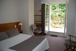 Hotel Le Terminus des Pelerins : photos des chambres