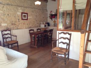 Chambres d'hotes/B&B La Ferme Du Dizacre : photos des chambres