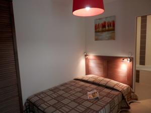 Hebergement Vacanceole - Residence Le Clos du Rocher : photos des chambres