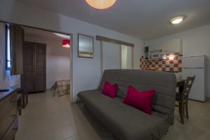 Hebergement Vacanceole - Residence Le Clos du Rocher : photos des chambres