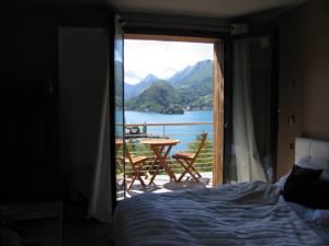 Hebergement Chalet Christine : Chambre Double – Vue sur Lac