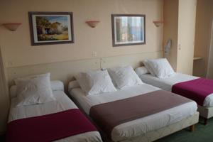 Hotel Aragon : Chambre Quadruple
