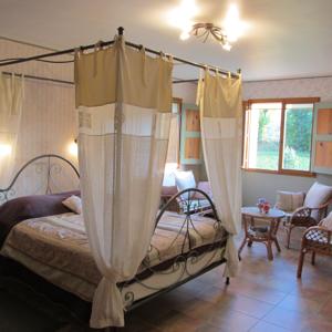 Chambres d'hotes/B&B Le Clos de Lumiere : photos des chambres