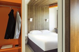 Hotel ibis Styles Niort Poitou Charentes : photos des chambres
