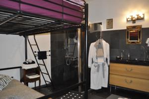 Chambres d'hotes/B&B La Residence d'Art historique Joinville-Le-Pont : photos des chambres