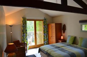 Chambres d'hotes/B&B La Roseraie-Drome : photos des chambres