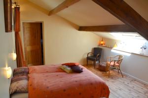 Chambres d'hotes/B&B La Roseraie-Drome : photos des chambres