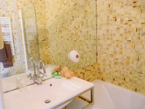 Hotel & Restaurant Napoleon : Chambre Triple