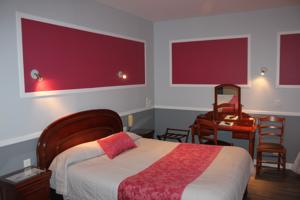 Hotel les 13 Assiettes : Chambre Deluxe