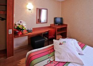 Hotel Kyriad Nimes Ouest : photos des chambres