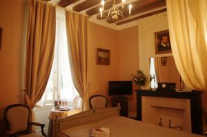 Hotel Domaine De Chatenay - Le Mans : Chambre Familiale Supérieure (4 Personnes)