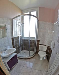 Hotel De La Plage : photos des chambres