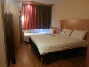 Hotel Ibis Calais Coquelles Tunnel sous la Manche : photos des chambres