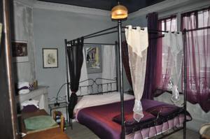 Chambres d'hotes/B&B La Residence d'Art historique Joinville-Le-Pont : photos des chambres