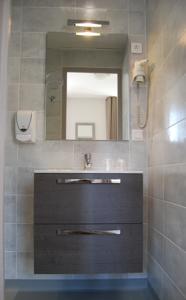 Hotel du Midi - Logis International : photos des chambres